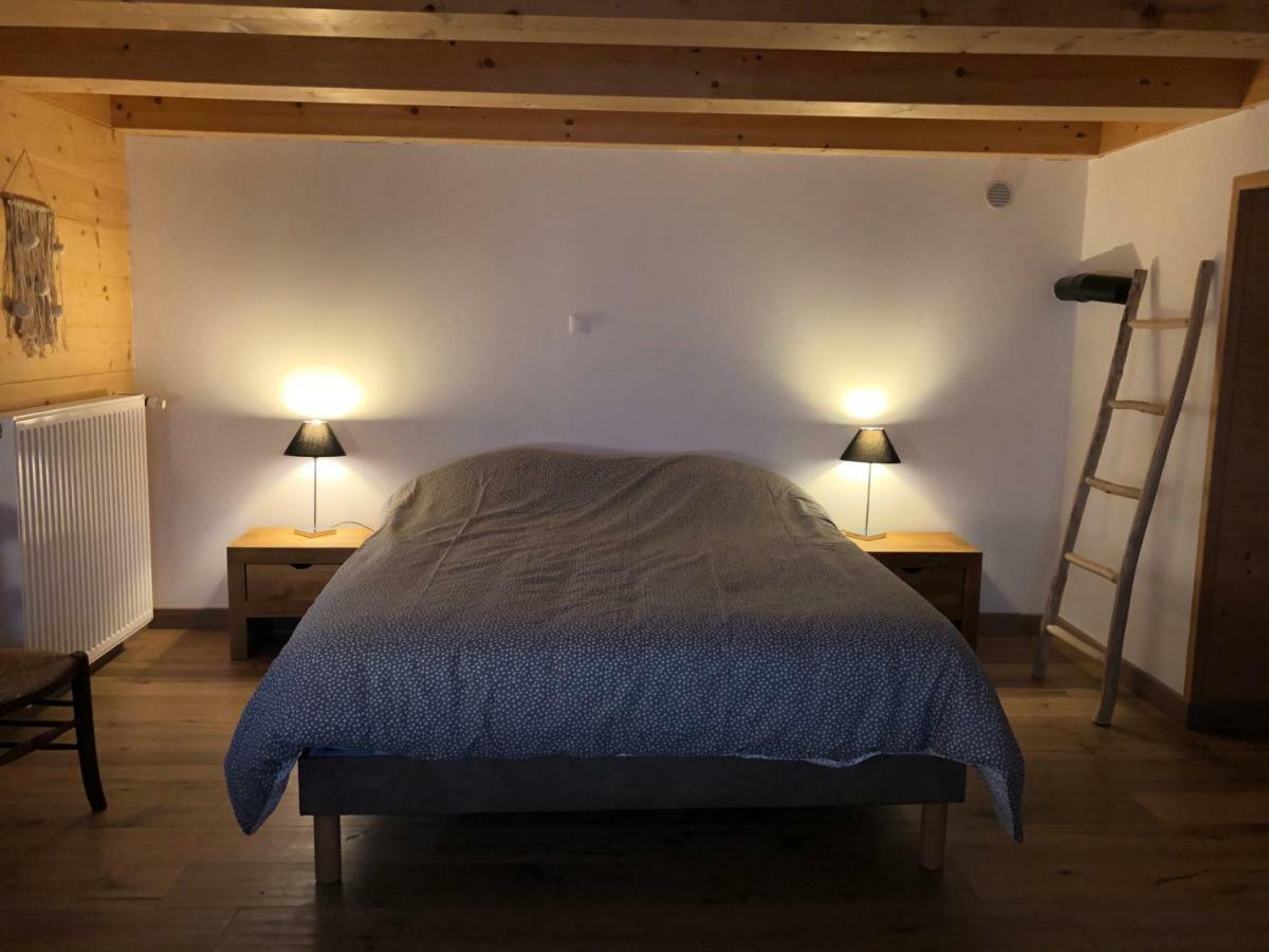 Chalet du bois des Fugiers Ugine Extérieur photo